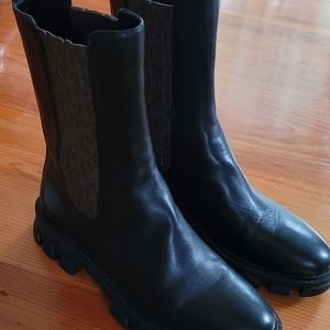 Mickael kors boots women